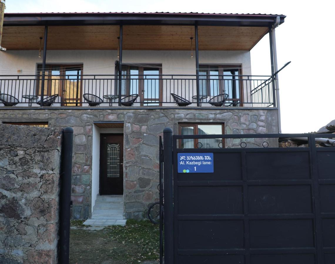 Paradise Inn Kazbegi Экстерьер фото