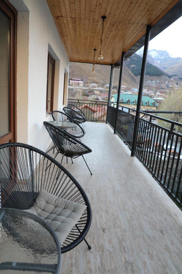 Paradise Inn Kazbegi Экстерьер фото